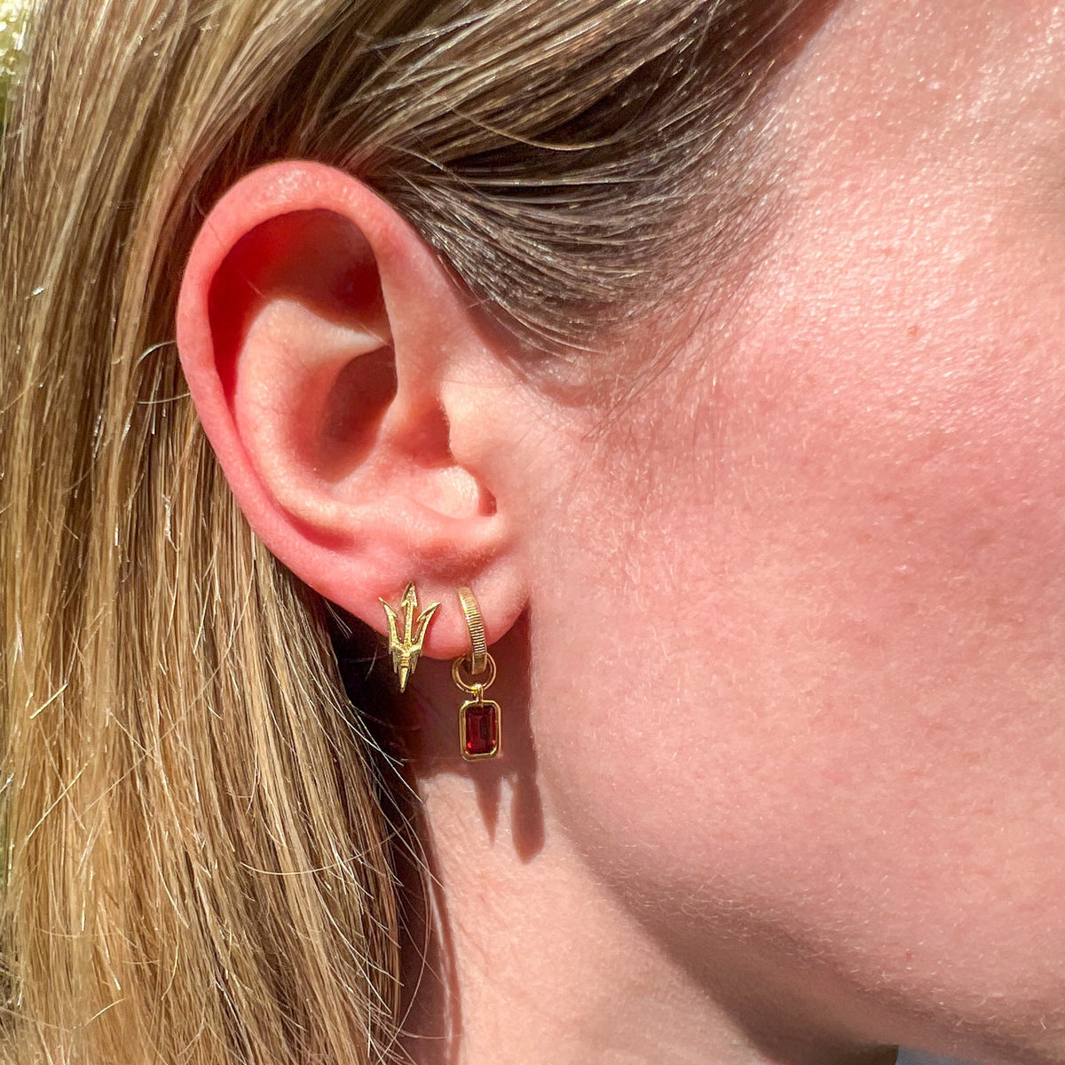 Arizona State Pitchfork Florentine Earring Bundle shown on figure in gold