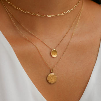 Miami M Necklace Cavan Gold on figure